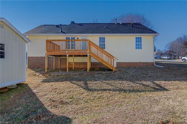 5206 Orchard Ridge Lane, Greensboro, NC 27455