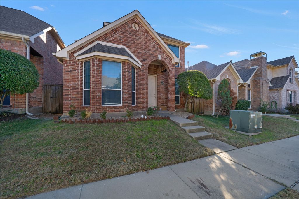 1024 Alyssa Lane, Carrollton, TX 75006