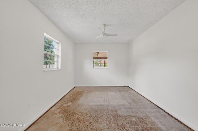 7 Jeanette Drive, Deland, FL 32720