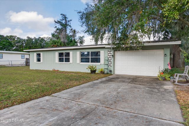 7 Jeanette Drive, Deland, FL 32720