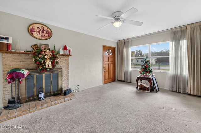 7 Jeanette Drive, Deland, FL 32720