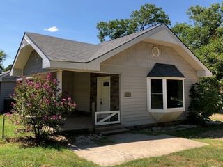 1210 W Bullock Street, Denison, TX 75020