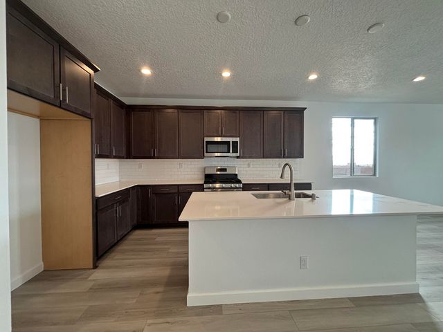 3149 Wolf Tail Loop NE, Rio Rancho, NM 87144