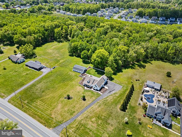 5916 SUMMIT BRIDGE RD, Townsend, DE 19734