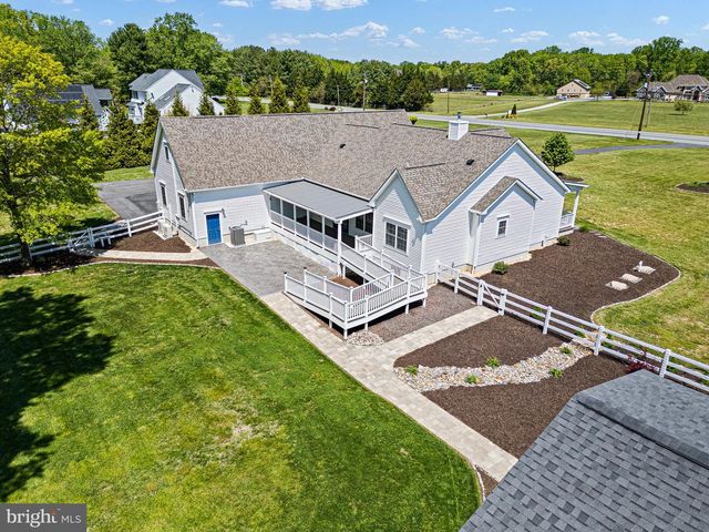 5916 SUMMIT BRIDGE RD, Townsend, DE 19734