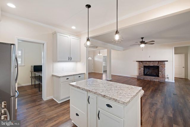 5916 SUMMIT BRIDGE RD, Townsend, DE 19734