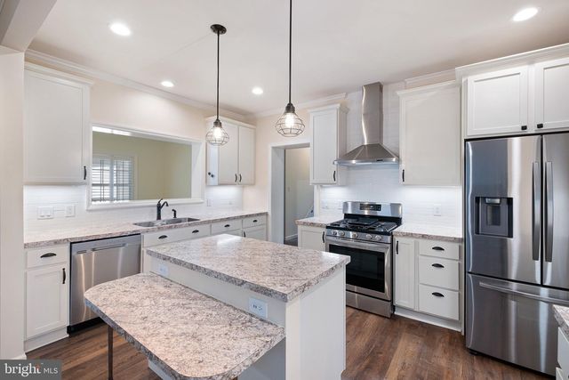 5916 SUMMIT BRIDGE RD, Townsend, DE 19734