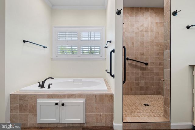 5916 SUMMIT BRIDGE RD, Townsend, DE 19734