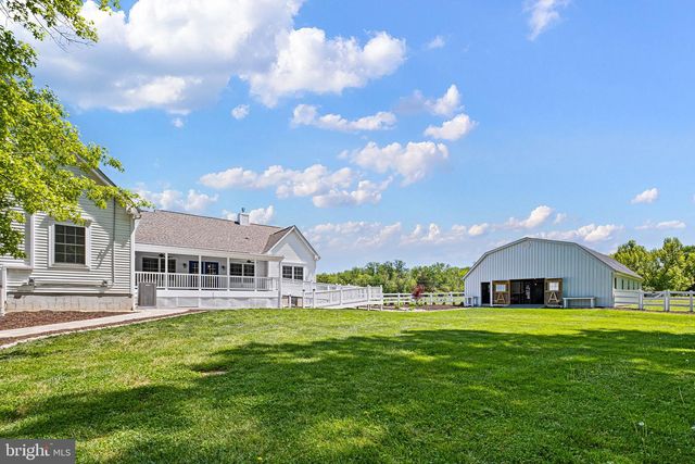 5916 SUMMIT BRIDGE RD, Townsend, DE 19734