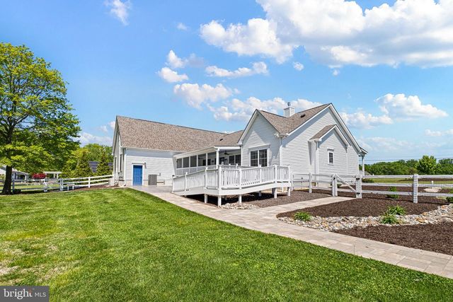 5916 SUMMIT BRIDGE RD, Townsend, DE 19734