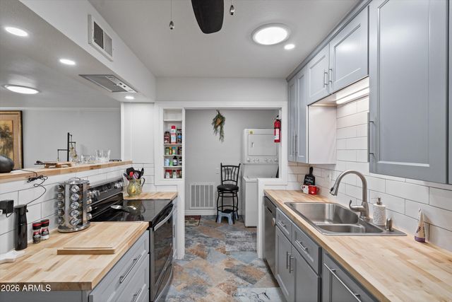 18614 N 133RD Avenue, Sun City West, AZ 85375