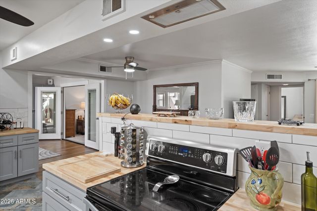 18614 N 133RD Avenue, Sun City West, AZ 85375