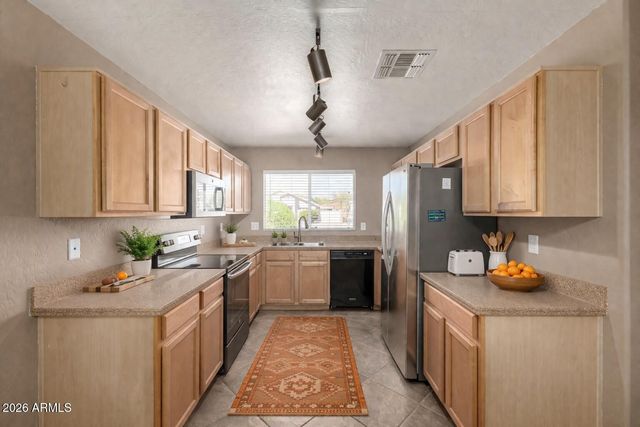 15351 W PORT ROYALE Lane, Surprise, AZ 85379