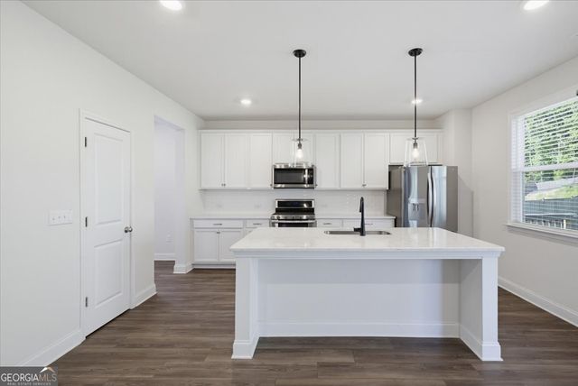 131 Dew Drop Pt, Dallas, GA 30157