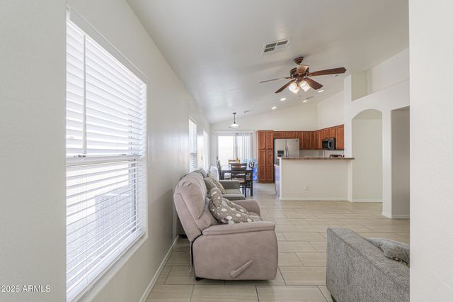 41376 W BRAVO Drive, Maricopa, AZ 85138