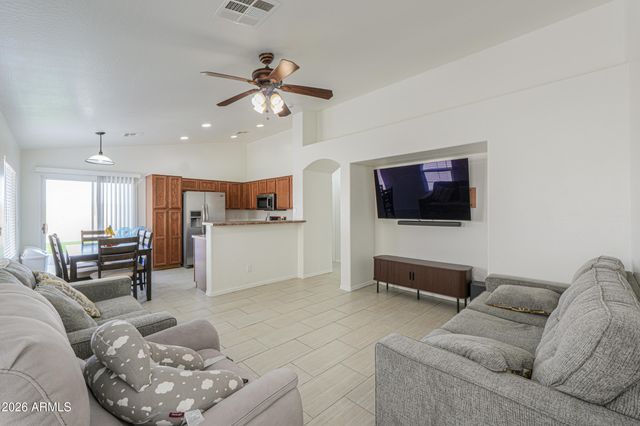 41376 W BRAVO Drive, Maricopa, AZ 85138