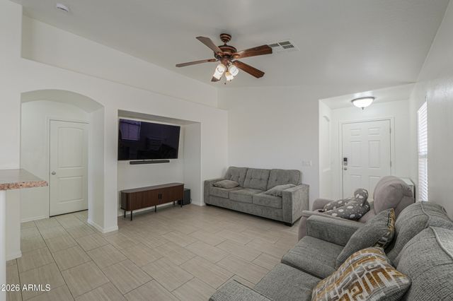 41376 W BRAVO Drive, Maricopa, AZ 85138