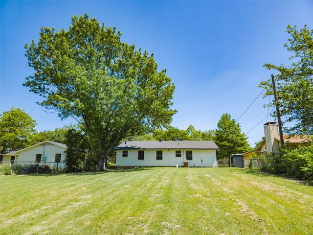 325 Clary Drive, Mesquite, TX 75149