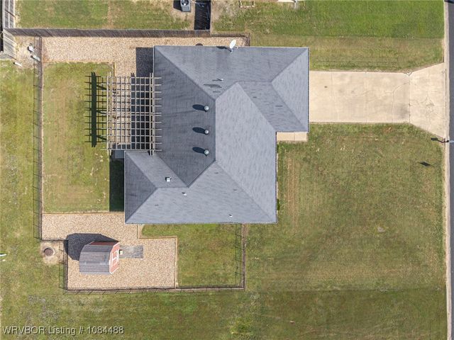 104 Commanche Loop, Roland, OK 74954