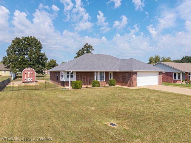 104 Commanche Loop, Roland, OK 74954