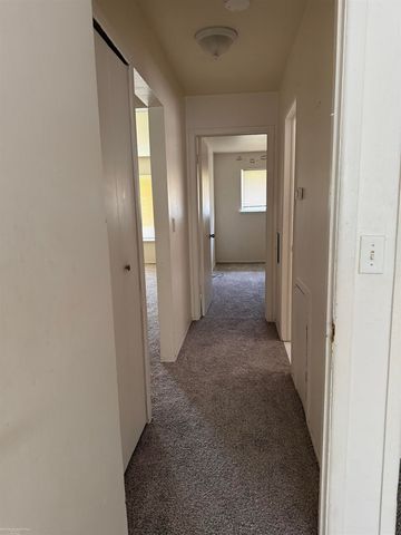 21953 Coolidge Highway, Oak Park, MI 48237