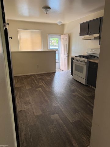 21953 Coolidge Highway, Oak Park, MI 48237