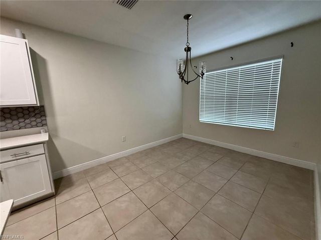 635 NE 6th PL, Cape Coral, FL 33909