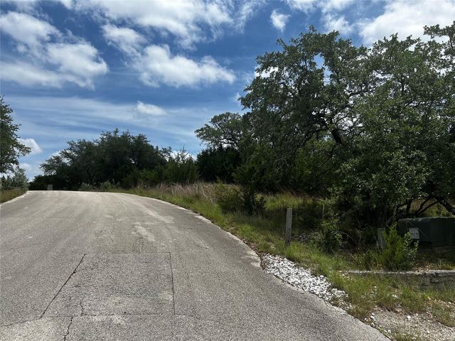 21511 Perry CV, Lago Vista, TX 78645