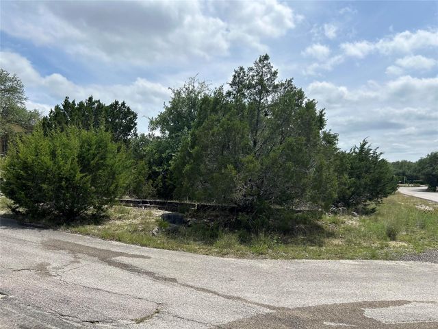 21511 Perry CV, Lago Vista, TX 78645