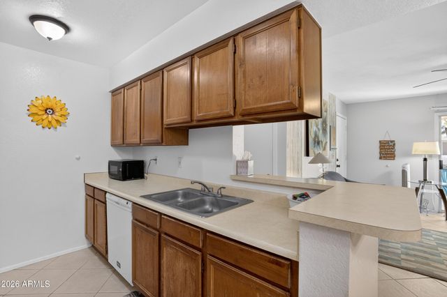 10610 S 48TH Street 1057, Phoenix, AZ 85044