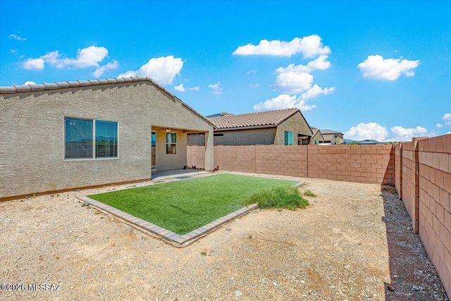 11296 S Weismann Drive, Vail, AZ 85641