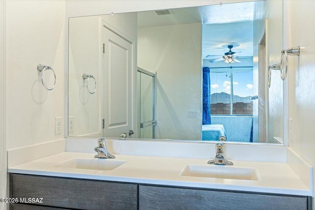 11296 S Weismann Drive, Vail, AZ 85641