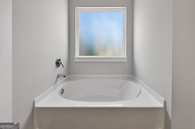 83 Derring Circle, Newnan, GA 30263