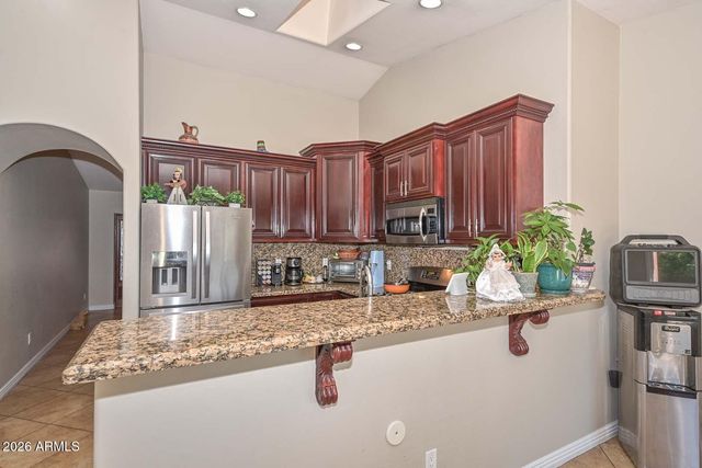 3737 W CROCUS Drive, Phoenix, AZ 85053