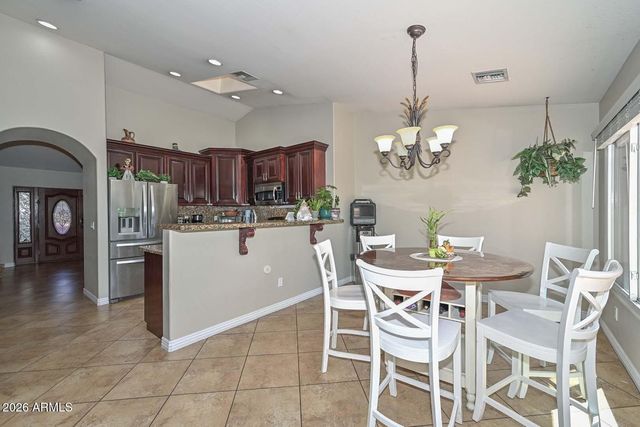 3737 W CROCUS Drive, Phoenix, AZ 85053