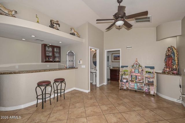 3737 W CROCUS Drive, Phoenix, AZ 85053