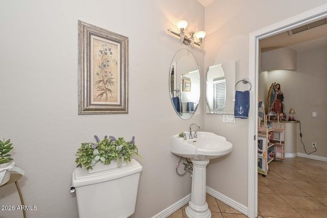 3737 W CROCUS Drive, Phoenix, AZ 85053