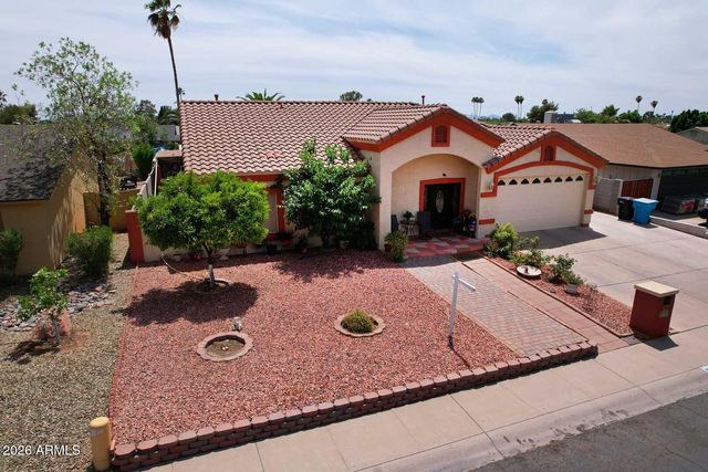 3737 W CROCUS Drive, Phoenix, AZ 85053