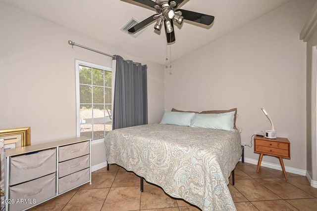 3737 W CROCUS Drive, Phoenix, AZ 85053