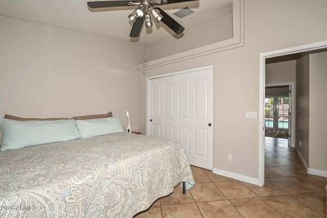 3737 W CROCUS Drive, Phoenix, AZ 85053