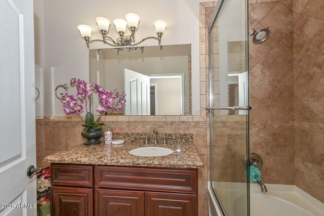 3737 W CROCUS Drive, Phoenix, AZ 85053