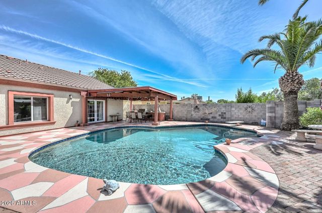 3737 W CROCUS Drive, Phoenix, AZ 85053