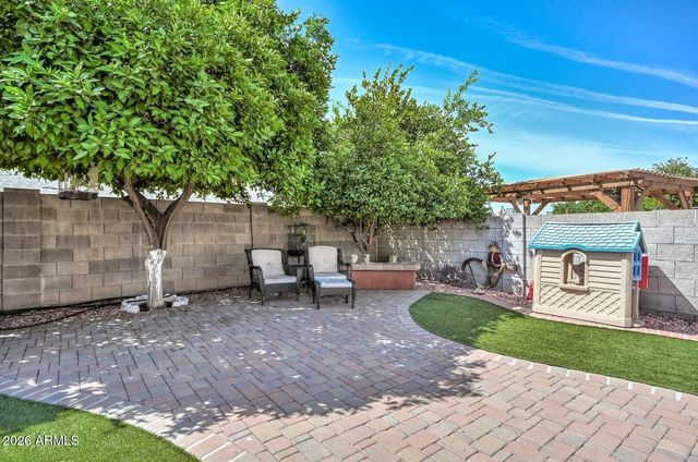 3737 W CROCUS Drive, Phoenix, AZ 85053