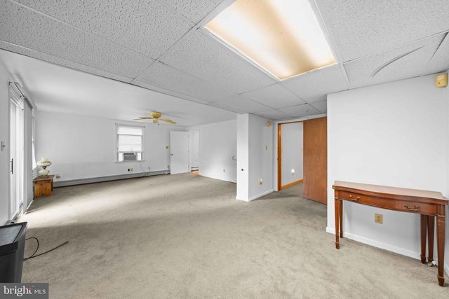 951 BARKSDALE RD, Newark, DE 19711