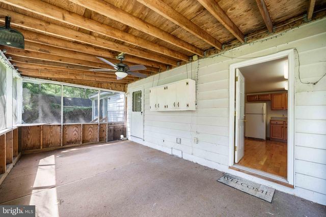 951 BARKSDALE RD, Newark, DE 19711