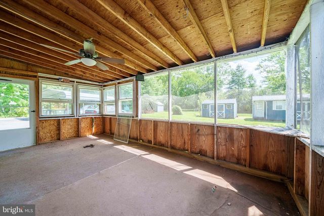 951 BARKSDALE RD, Newark, DE 19711