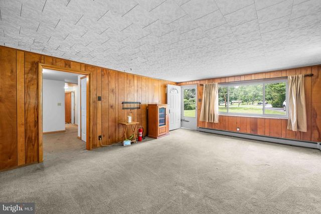 951 BARKSDALE RD, Newark, DE 19711
