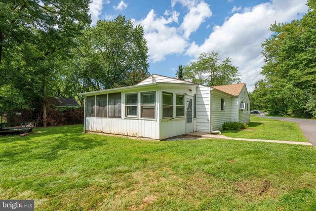 951 BARKSDALE RD, Newark, DE 19711