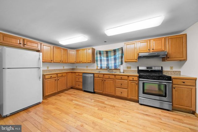951 BARKSDALE RD, Newark, DE 19711