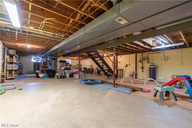 4705 Woodland Avenue NW, Canton, OH 44709